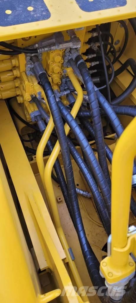 Komatsu 210LC-8 Верижен екскаватор