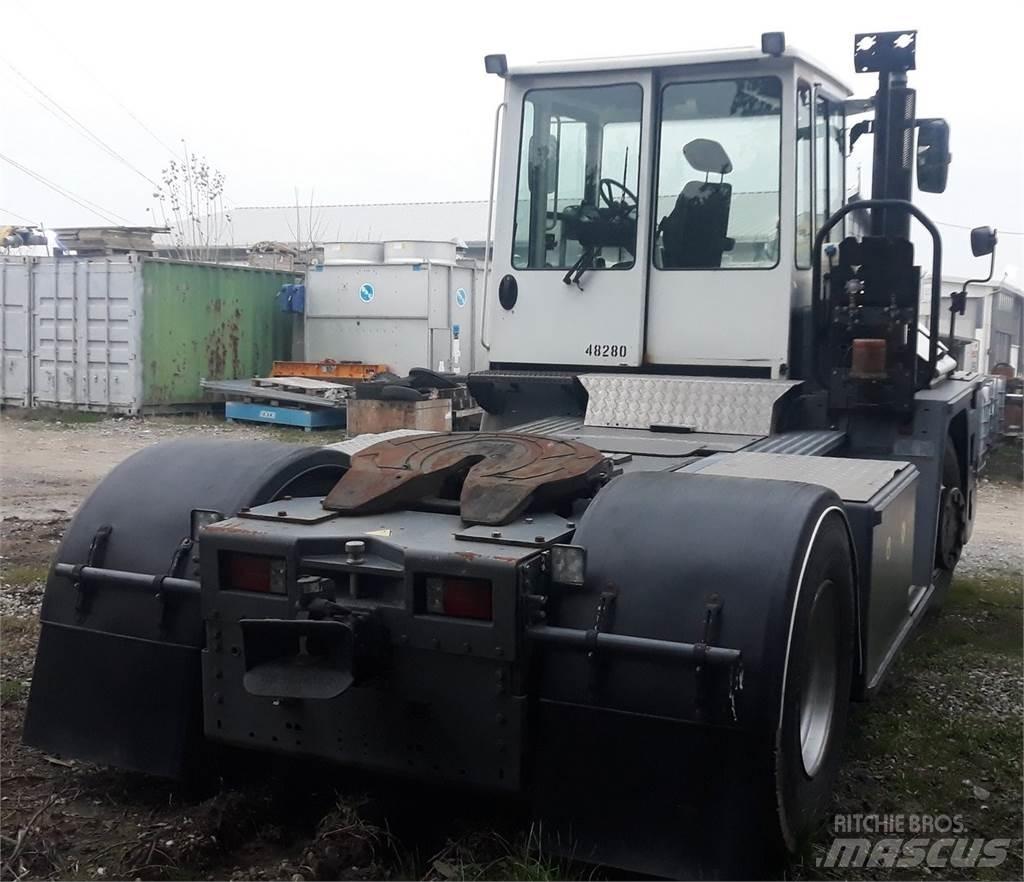  R332-4x4 Терминални трактори