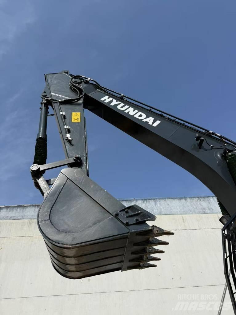 Hyundai R220-9S Верижен екскаватор