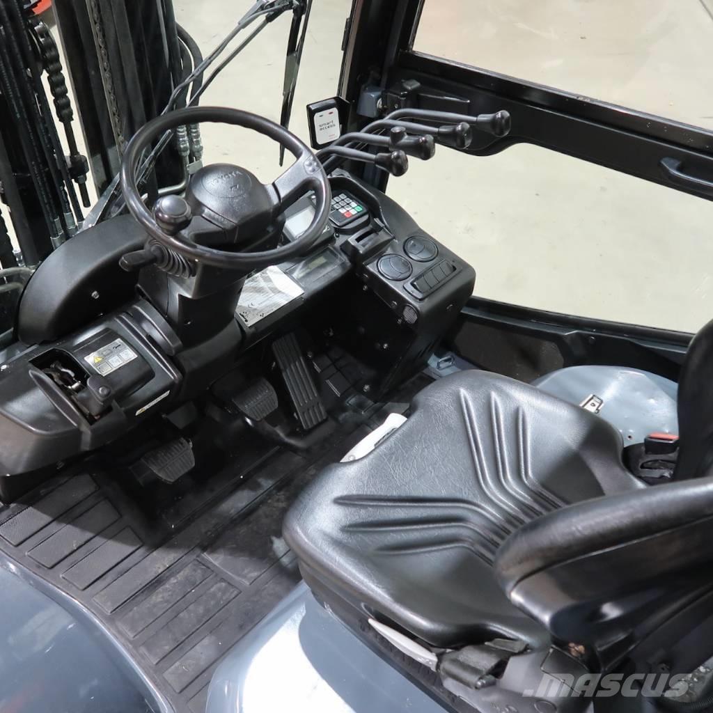 Toyota 40-8FD35N Дизелови камиони