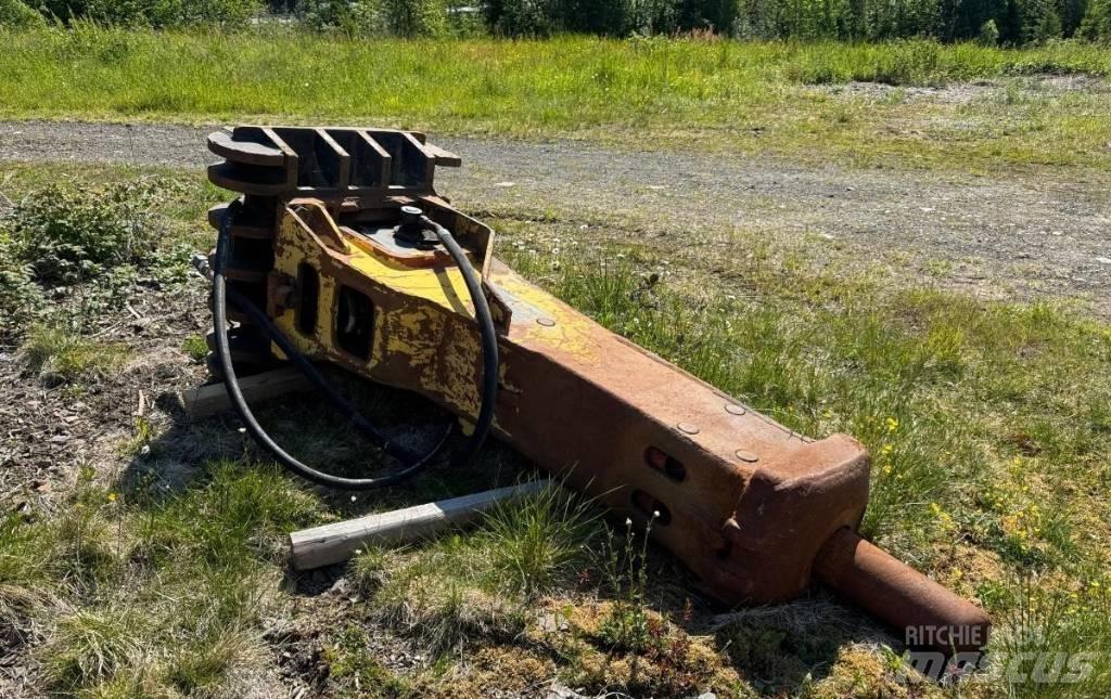 Atlas Copco HB 3000 Чукове/Раздробители
