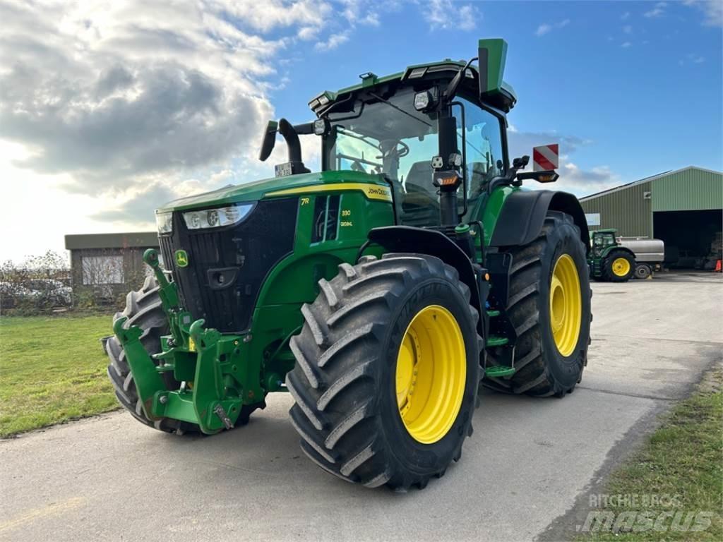 John Deere 7R330 Трактори
