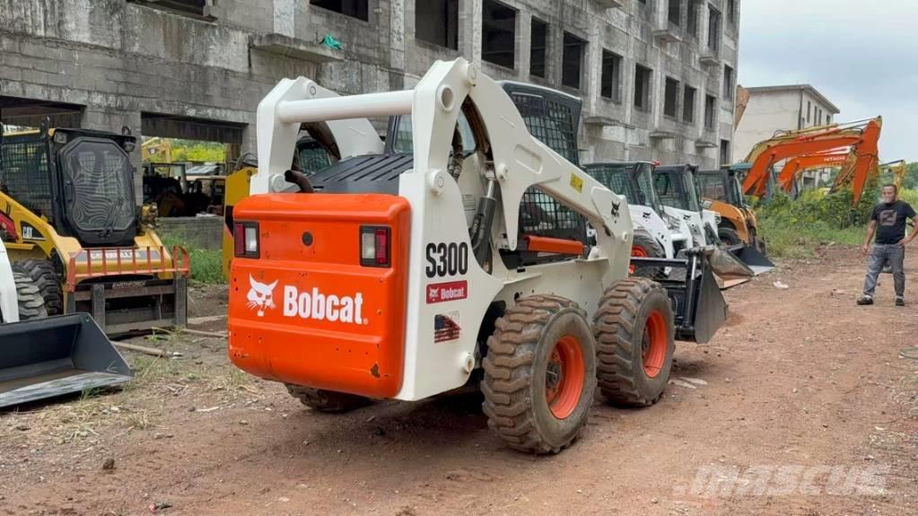 Bobcat S 300 Мини товарачи
