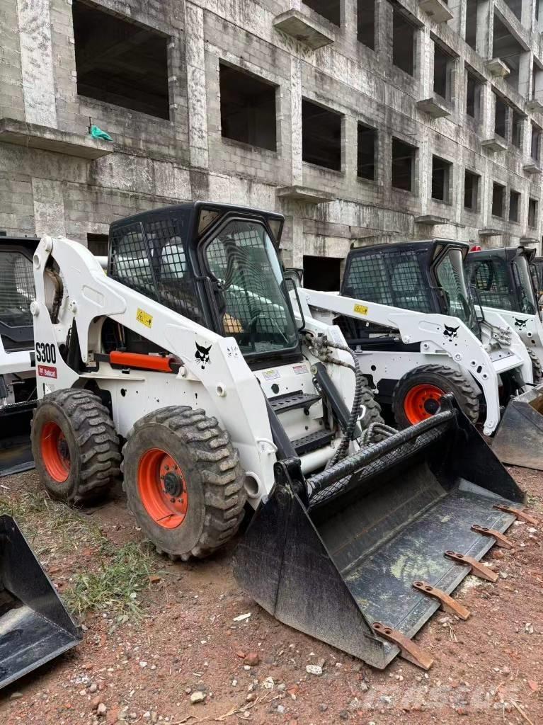 Bobcat S 300 Мини товарачи
