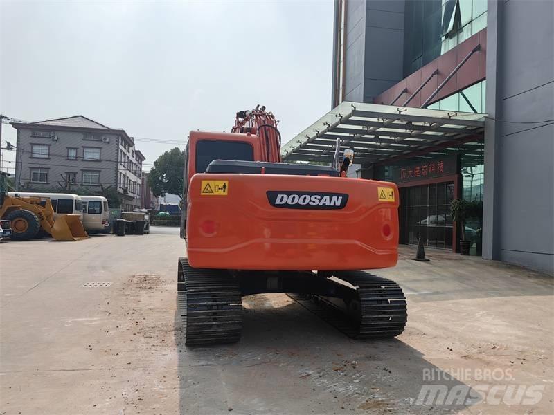 Doosan DX150 Верижен екскаватор