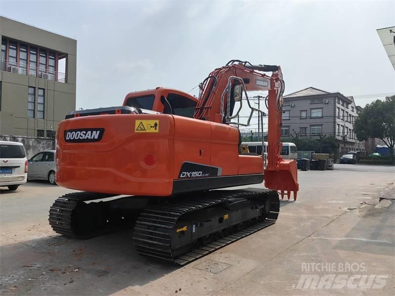 Doosan DX150 Верижен екскаватор