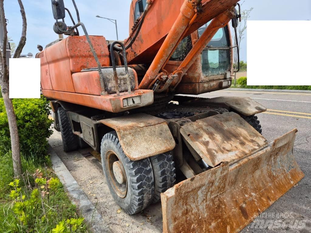 Doosan DX210WA Колесни екскаватори