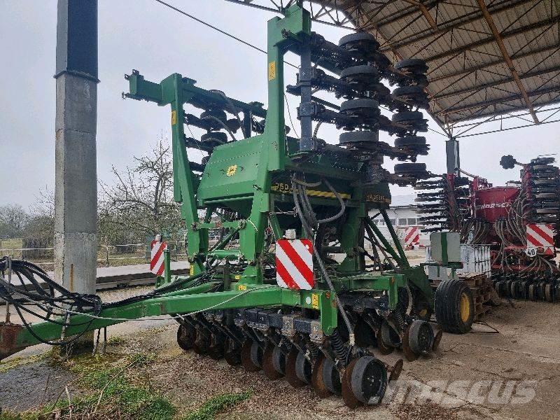 John Deere 750 A Редосеялки