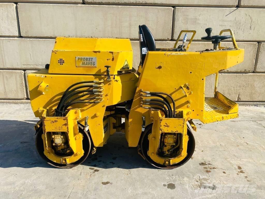 Bomag BW 75 AD Двойни барабанни ролки
