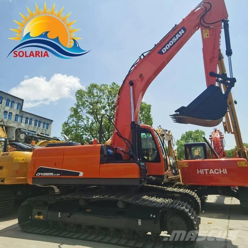 Doosan DX 225 LC Верижен екскаватор