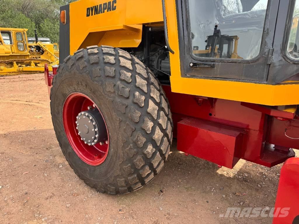 Dynapac CA 30 D Еднобарабанни ролки
