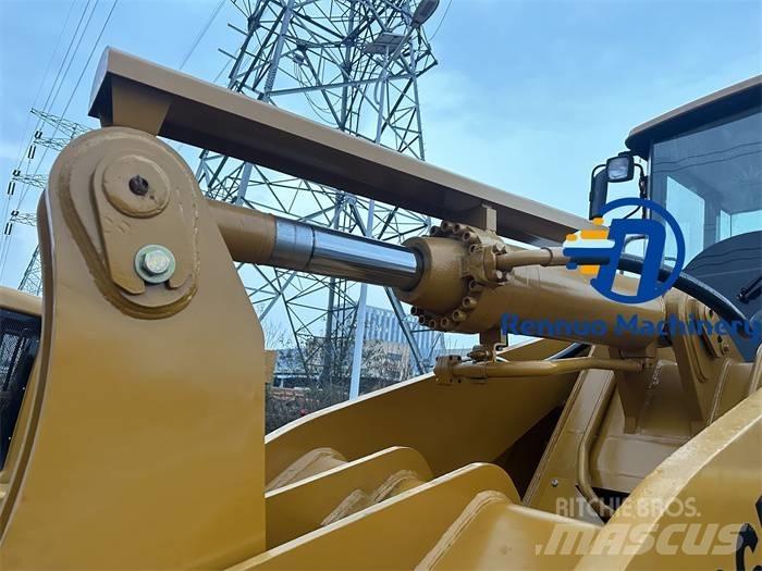 CAT 966H Колесни товарачи