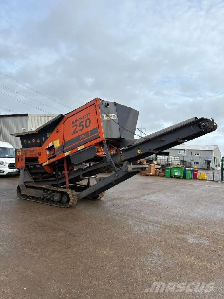 Arjes 250 Evo Мобилни трошачки
