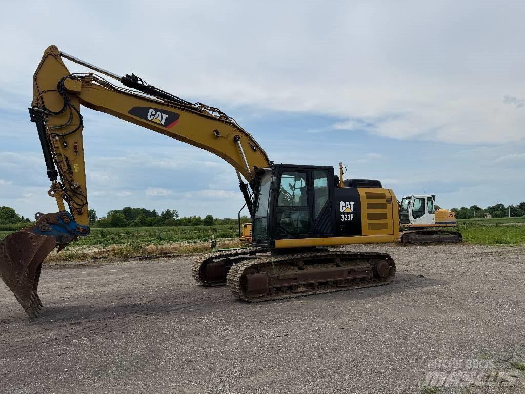 CAT 323 F L Верижен екскаватор