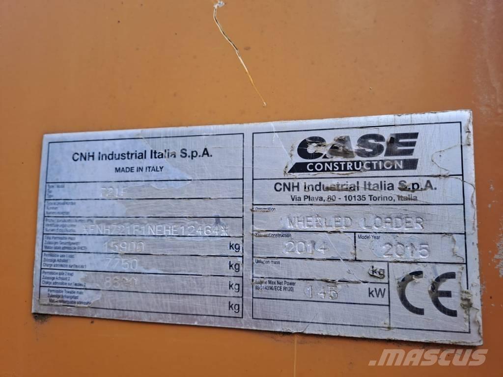 CASE 721 F Колесни товарачи
