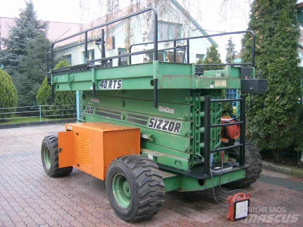 JLG 40RTS    V-1562 Вертикални мачтови повдигачи
