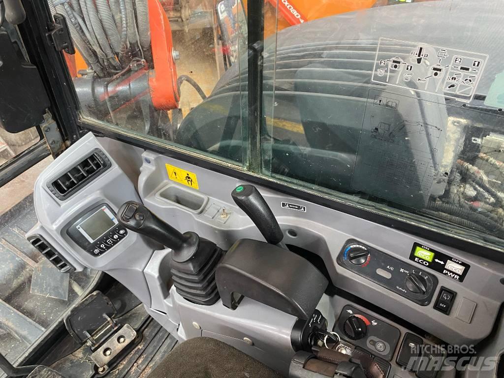 Kubota KX 080-4 Средни екскаватори 7т - 12т