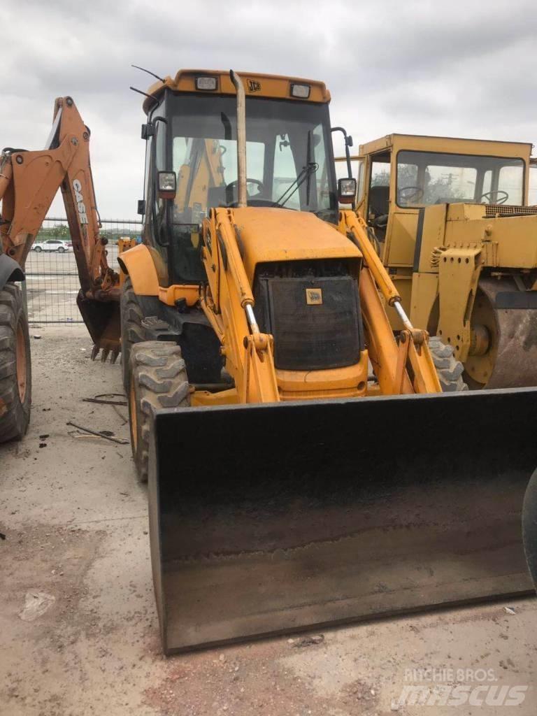 JCB 3cx Товарач със заден ексватор