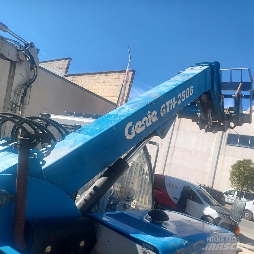 Genie GTH 2506 Телескопични товарачи
