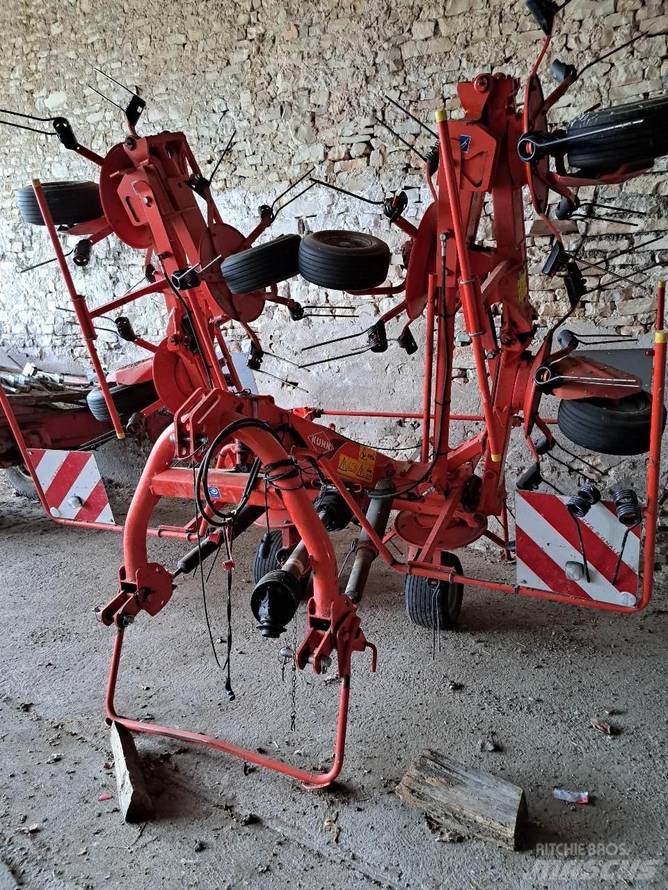Kuhn GF7902 Гребла и сенообръщачки