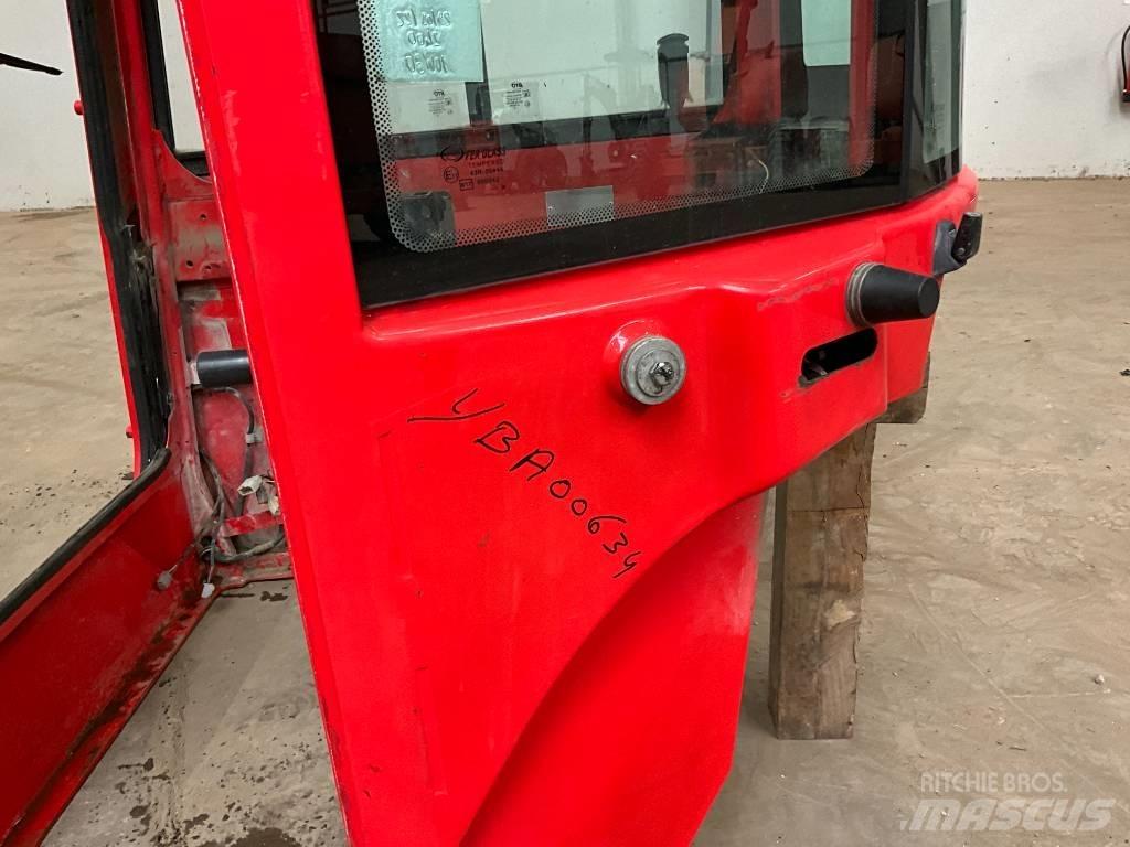 Yanmar Vio 25-6 Кабина