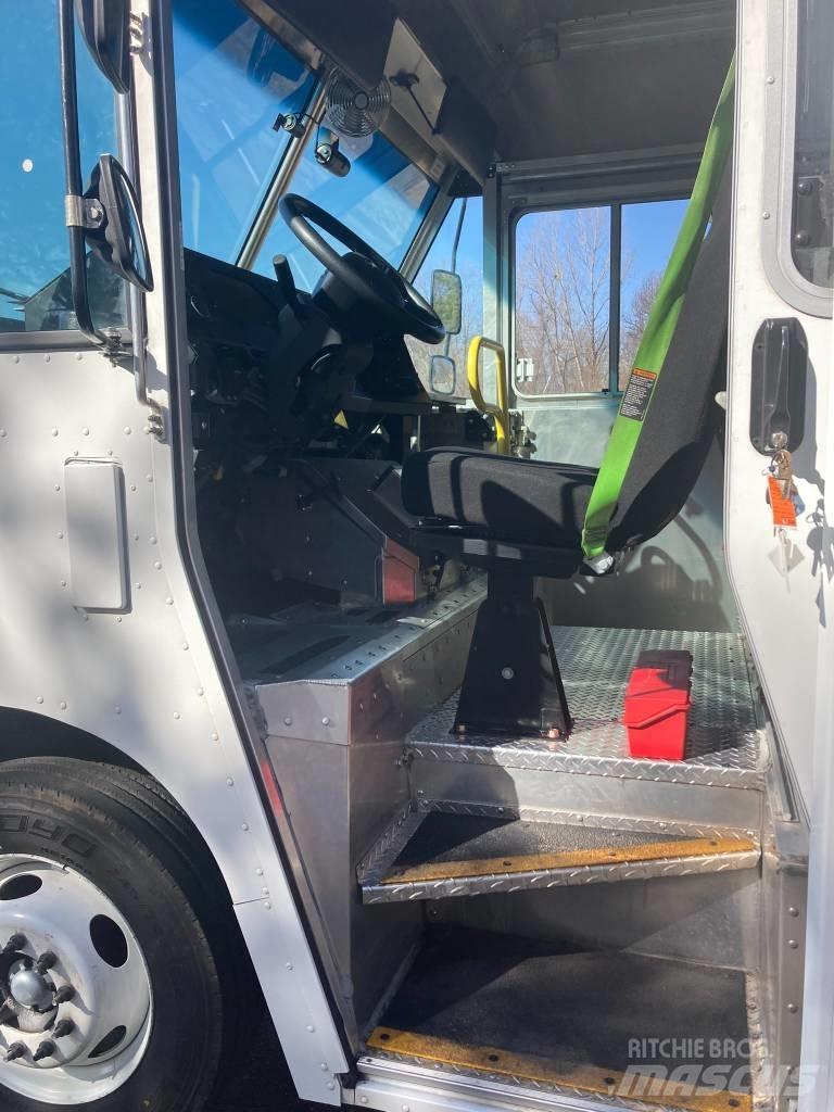 Ford F59 Фургони
