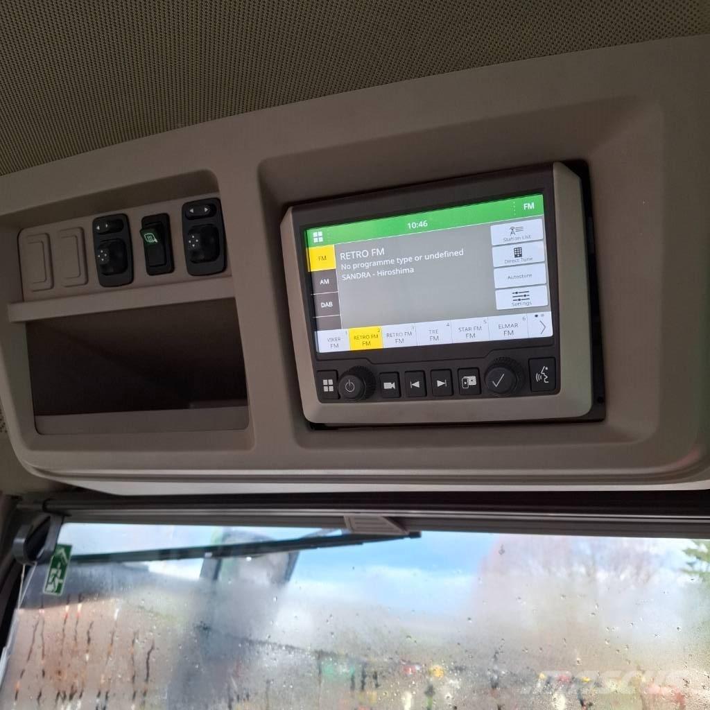 John Deere 8R410 Трактори