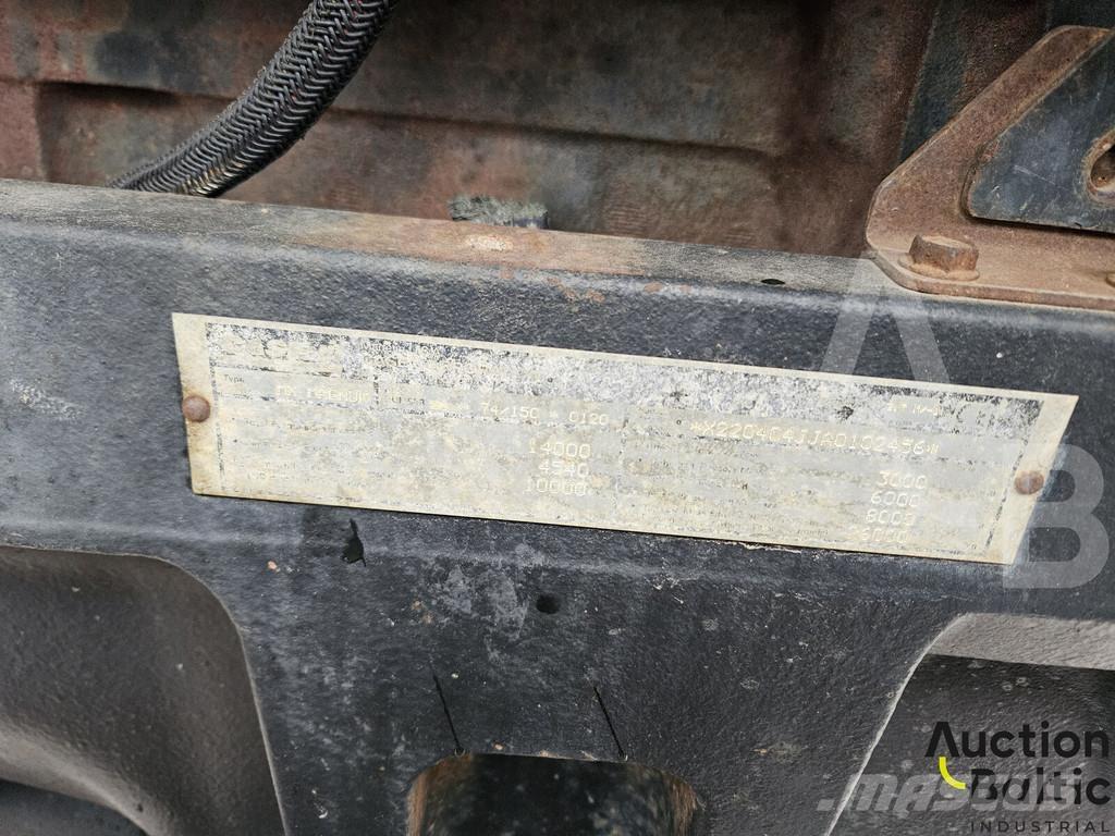 CASE IH MX 220 Трактори