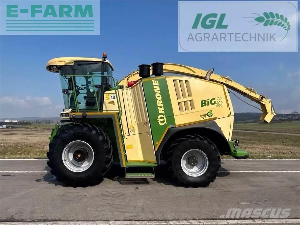 Krone big x 600 i Самоходни фуражири