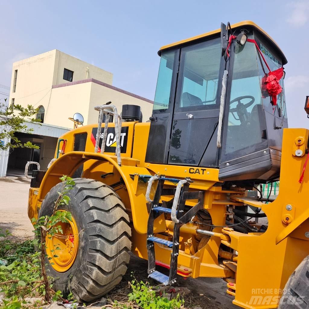 CAT 966H Колесни товарачи