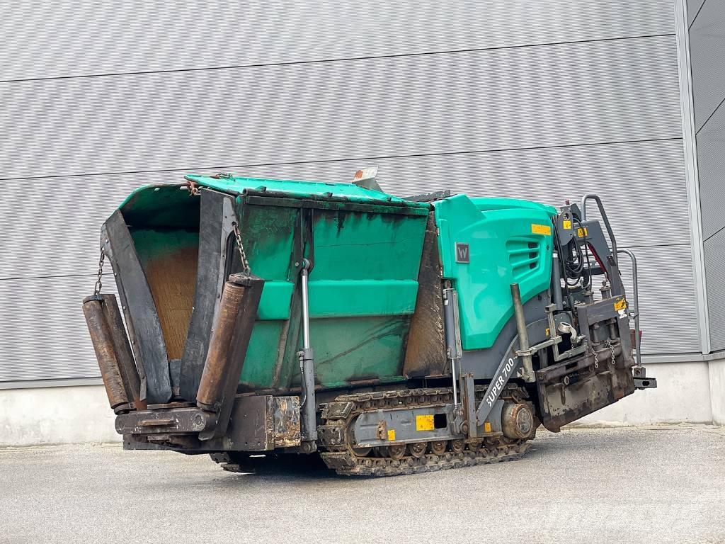 Vögele SUPER 700-3i Машини за асфалт