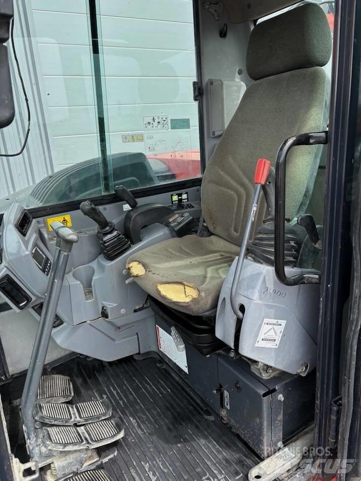 Kubota KX 080-4 Средни екскаватори 7т - 12т
