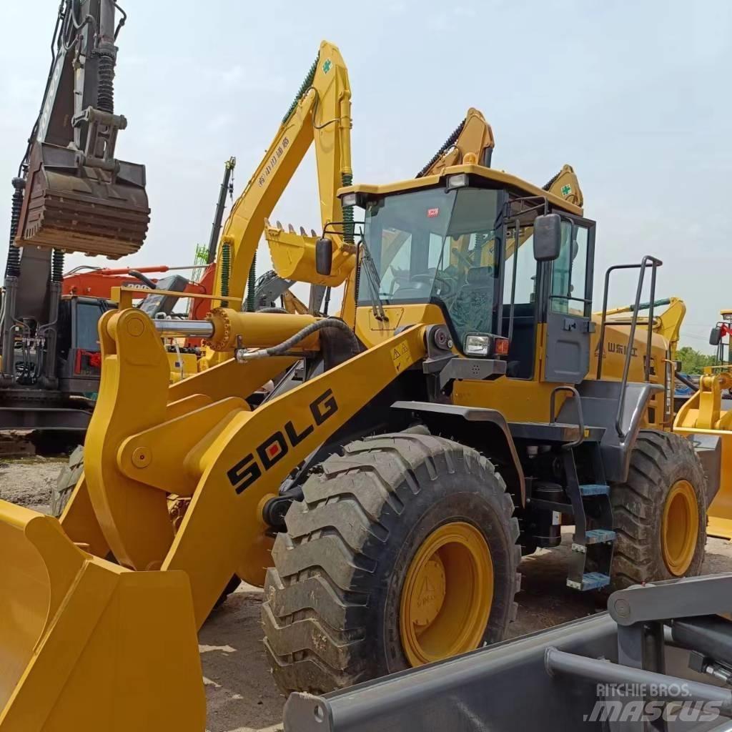 SDLG 956F Колесни товарачи