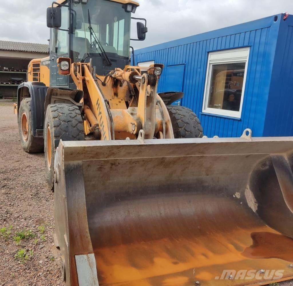 Hyundai 730-9A Колесни товарачи