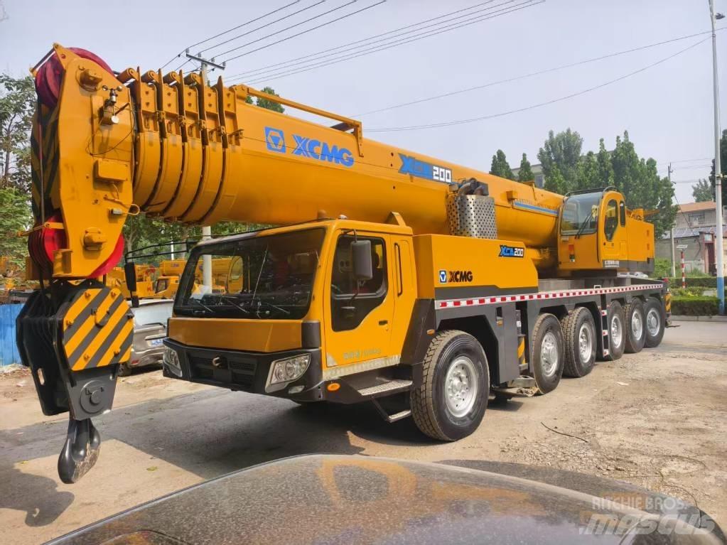 XCMG XCA 200 Всъдеходни кранове