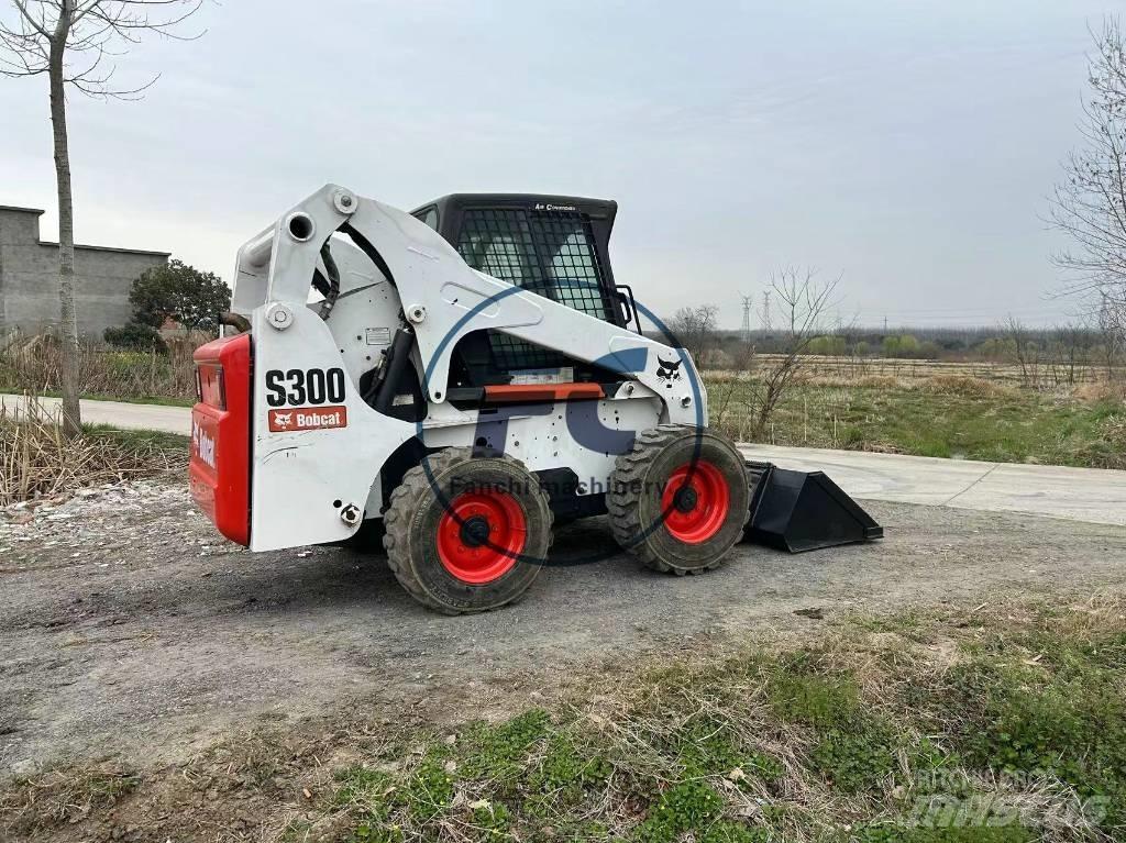 Bobcat S 330 Мини товарачи
