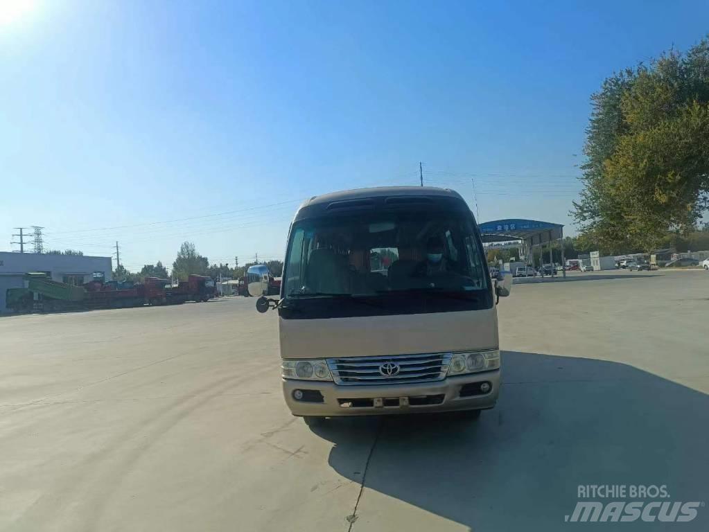Toyota Coaster Bus Мини бусове