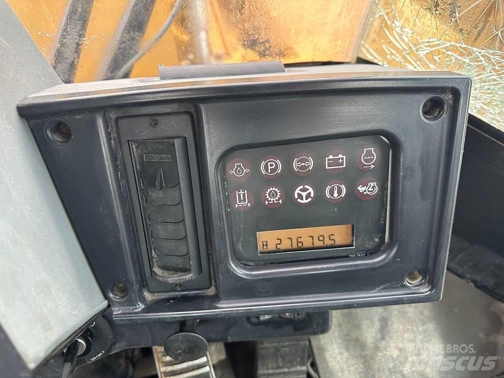 CAT 988 G Колесни товарачи