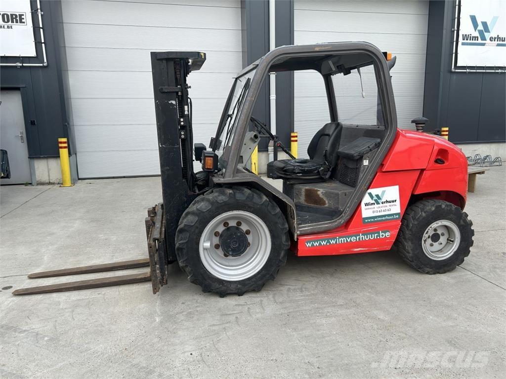 Manitou MH25-4 Камиони за херавни местности