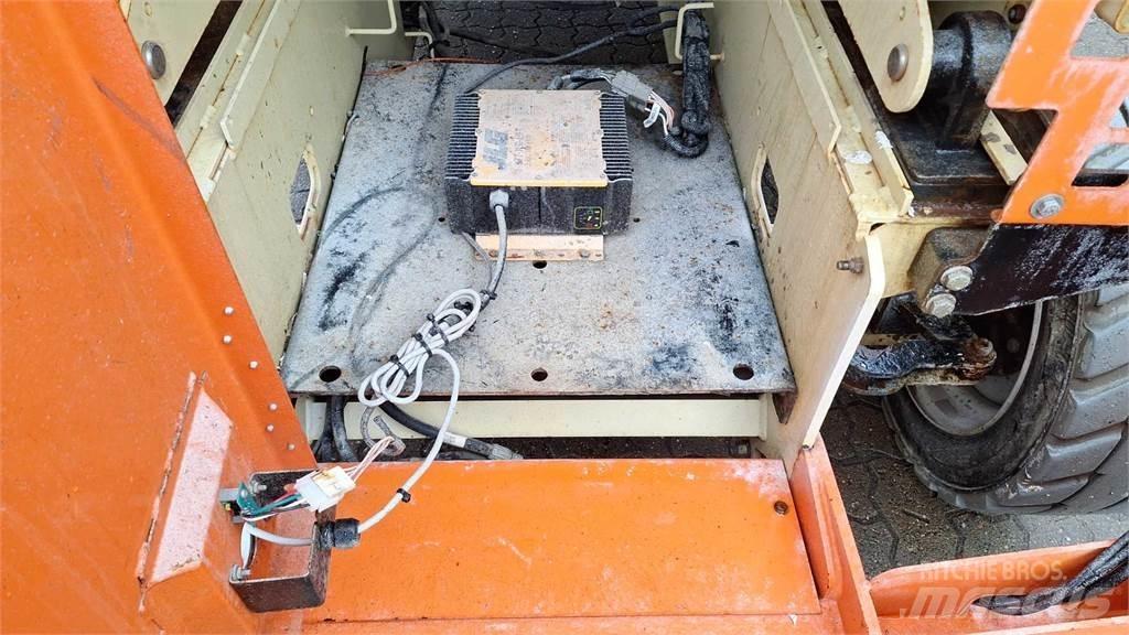 JLG 4069LE Ножични работни платформи