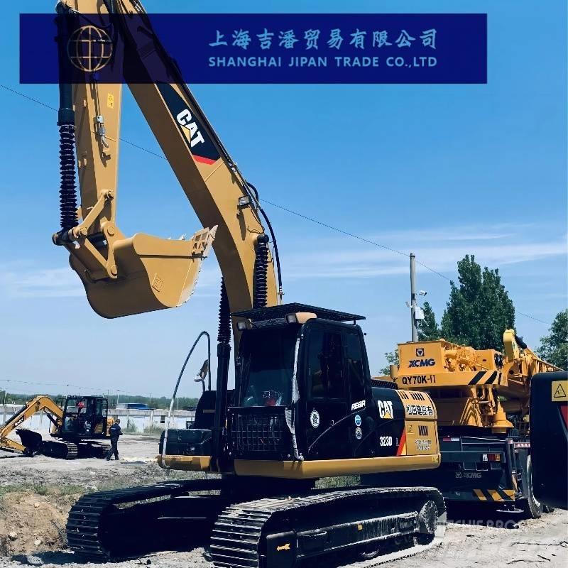 CAT 323 D Верижен екскаватор