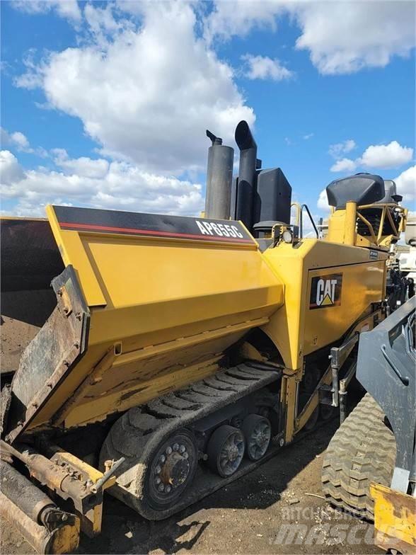 CAT AP-655C Машини за асфалт
