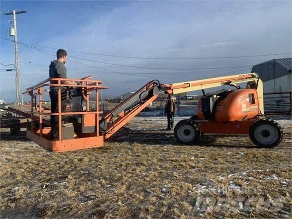 JLG 600AJ Съчленени стрелови подемници