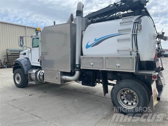 Peterbilt 348 Комби / вакуум камиони

