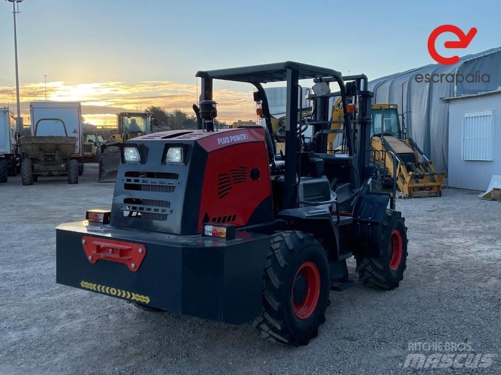 Plus Power T30A1 Телескопични товарачи