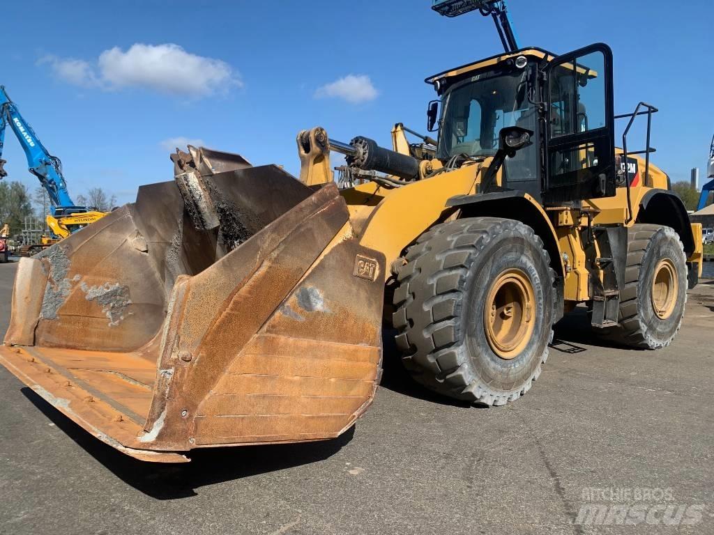 CAT 972 Mxe Колесни товарачи