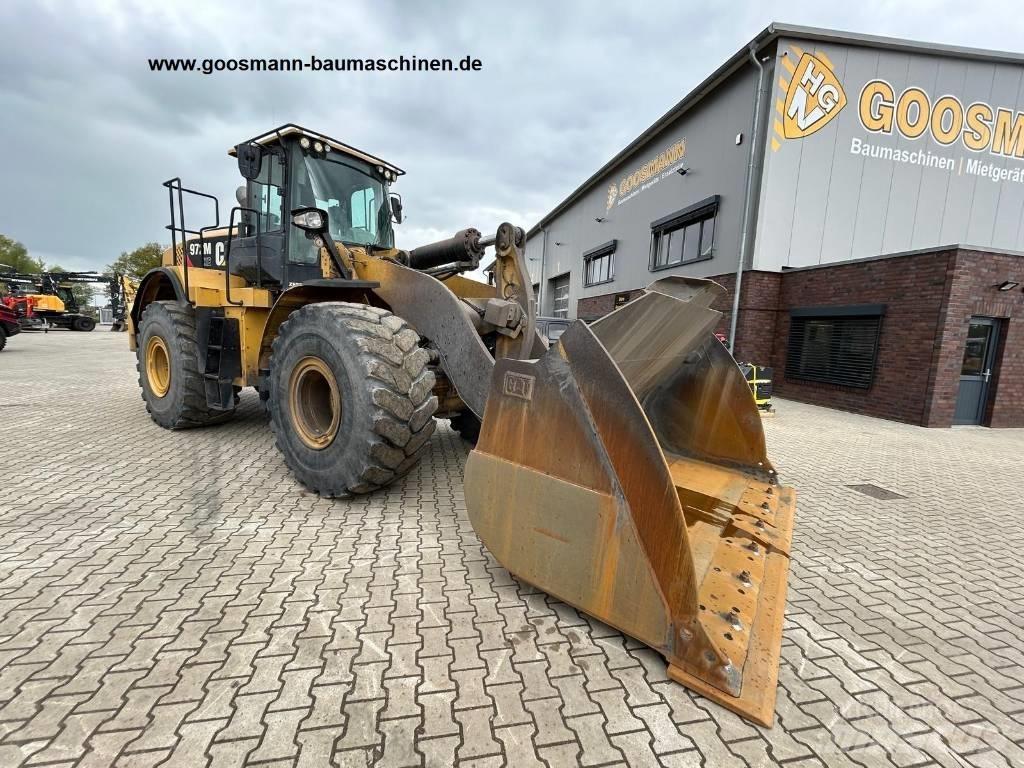 CAT 972 M Колесни товарачи