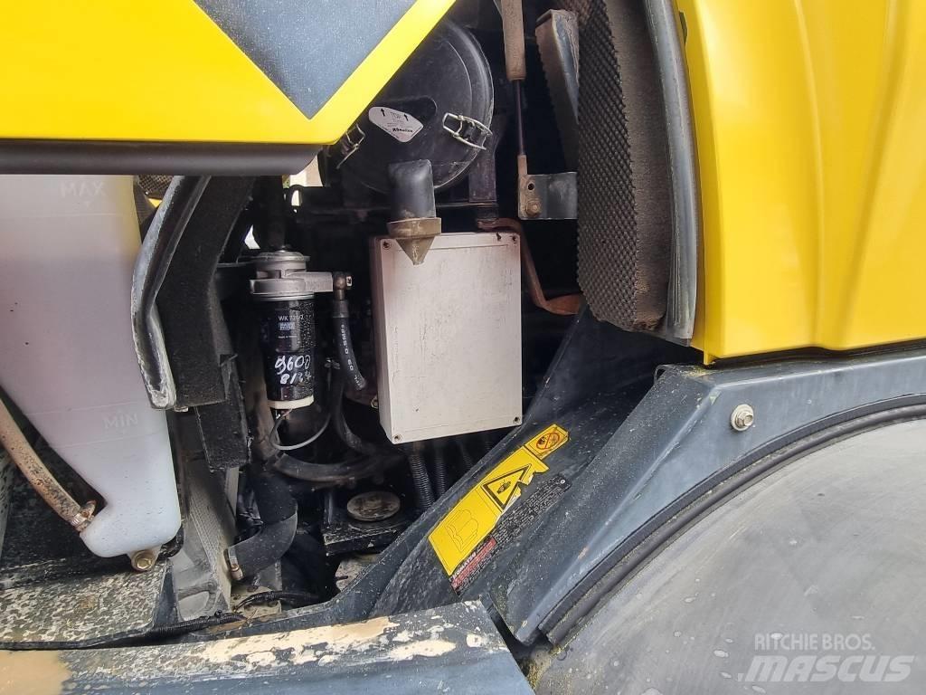 Komatsu WA 80-5 Колесни товарачи