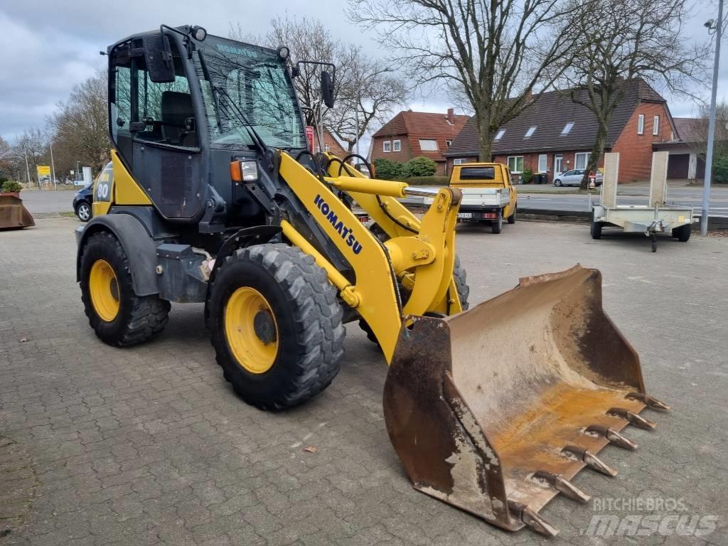 Komatsu WA 80-5 Колесни товарачи