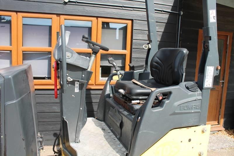 Bomag BW 120 AD-5 Двойни барабанни ролки
